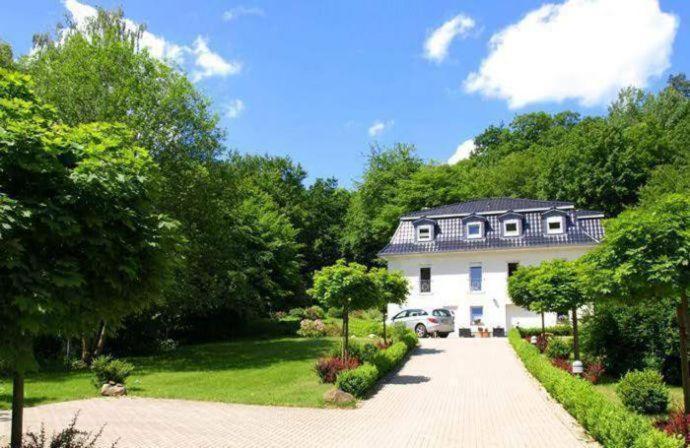 Weisses-Haus-Am-Kurpark-Fewo-Waldblick كيدلينبورغ المظهر الخارجي الصورة